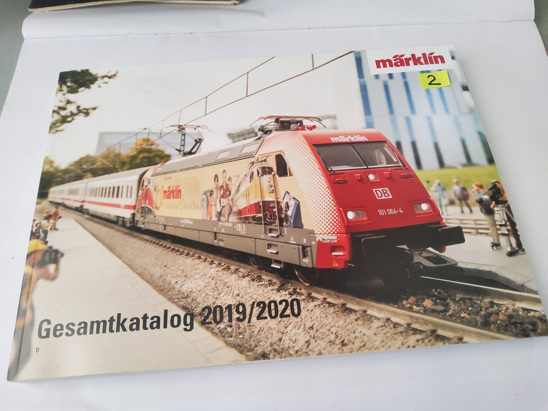 Märklin Modellini di ferrovie: Märklin Gesamtkatalog 2019/2020 H0 – Usato da Grüningen venduto da VENOM59