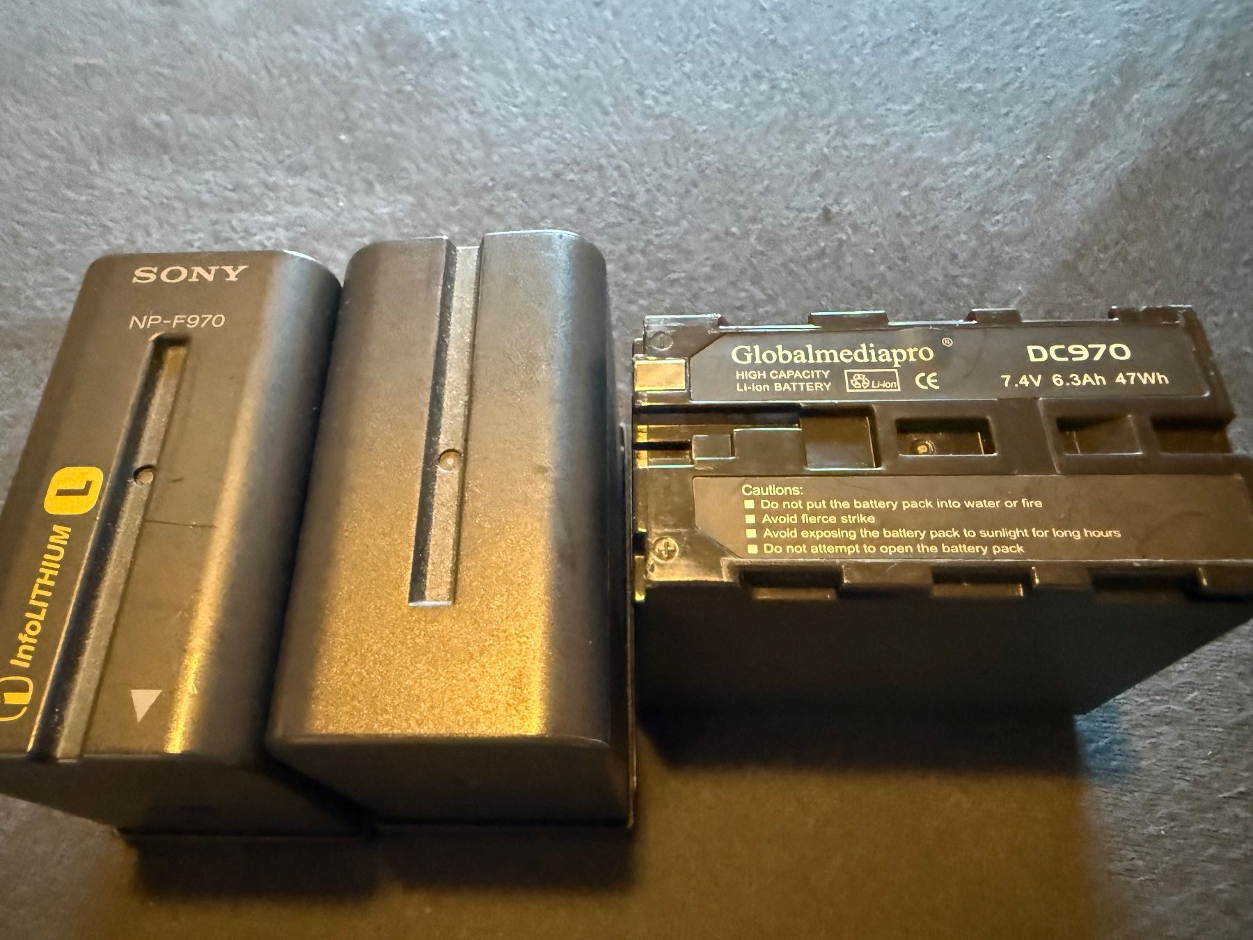 Sony Camcorder: Sony FDR AX1 4K – Gebraucht aus Full-Reuenthal von lucky-connect 4