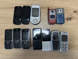 Handy Konvolut 12 Stück 