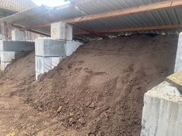 Humus gesiebt / Rasentragschicht / Rasenerde