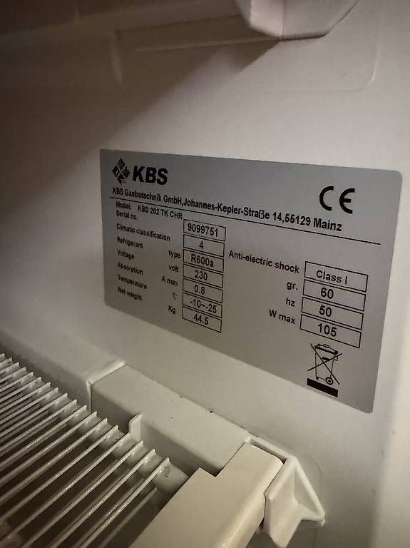 Congelatori: Gastro-Tiefkühlschrank – Usato da Flawil venduto da KeJuNe 2