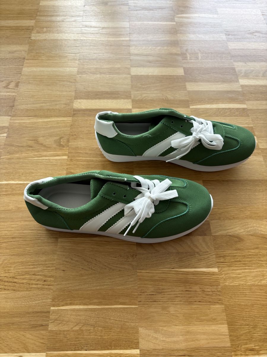 Scarpe da donna: Sneaker  – Nuovo e nell'imballaggio originale da St. Gallen venduto da taf_xwv5 1