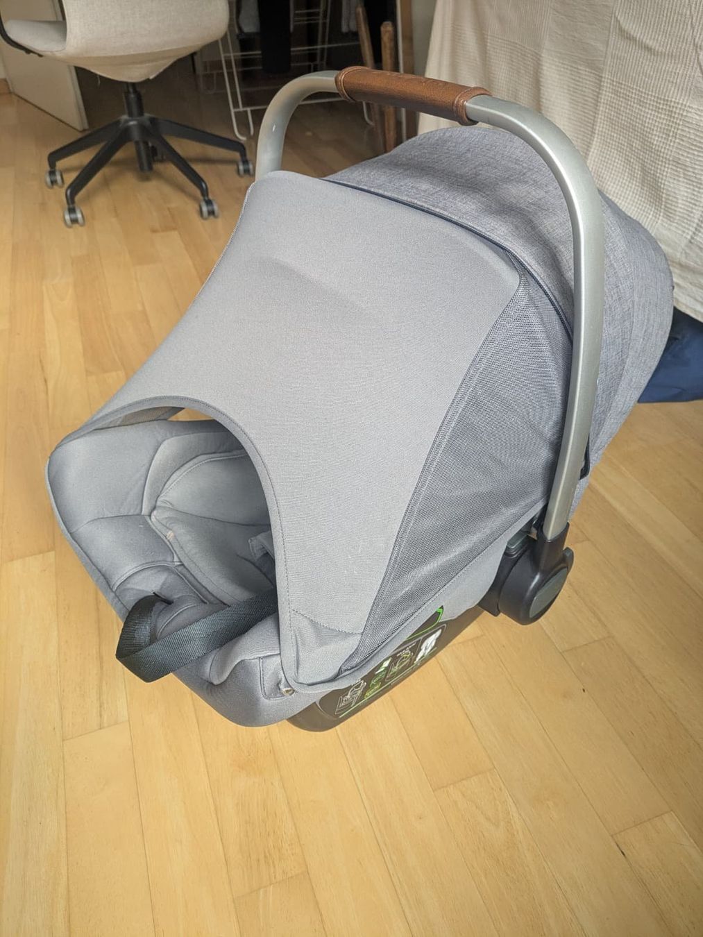 Nuna Seggiolini per auto: Nuna Pippa Next and Isofix Base – Usato da Basel venduto da ren_fhm5 3