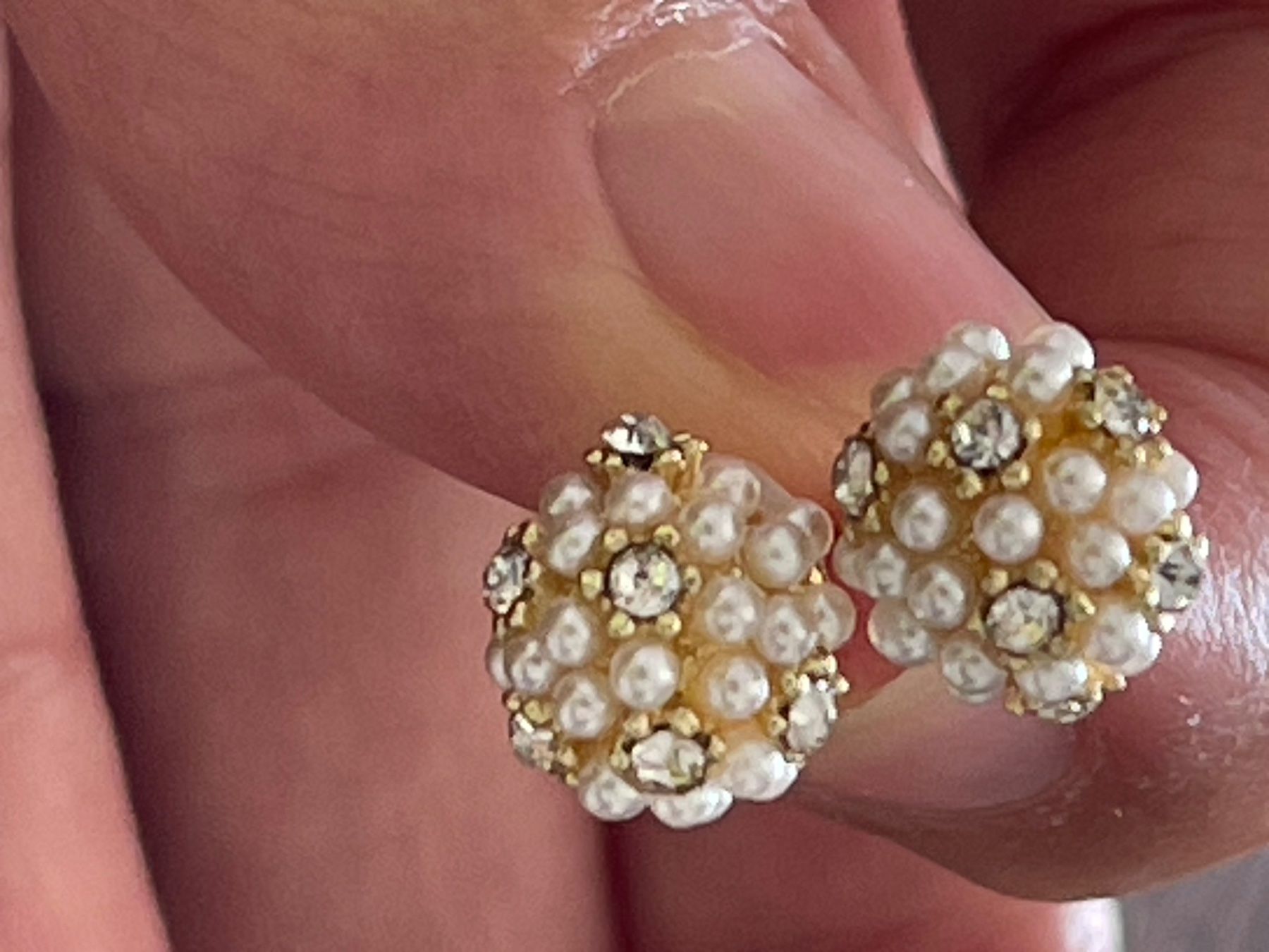 Ohrringe & -stecker: Vieux clous d’oreilles plaqués or petites perles neuves – Neu (gemäss Beschreibung) aus Kloten von Vermicelles 3