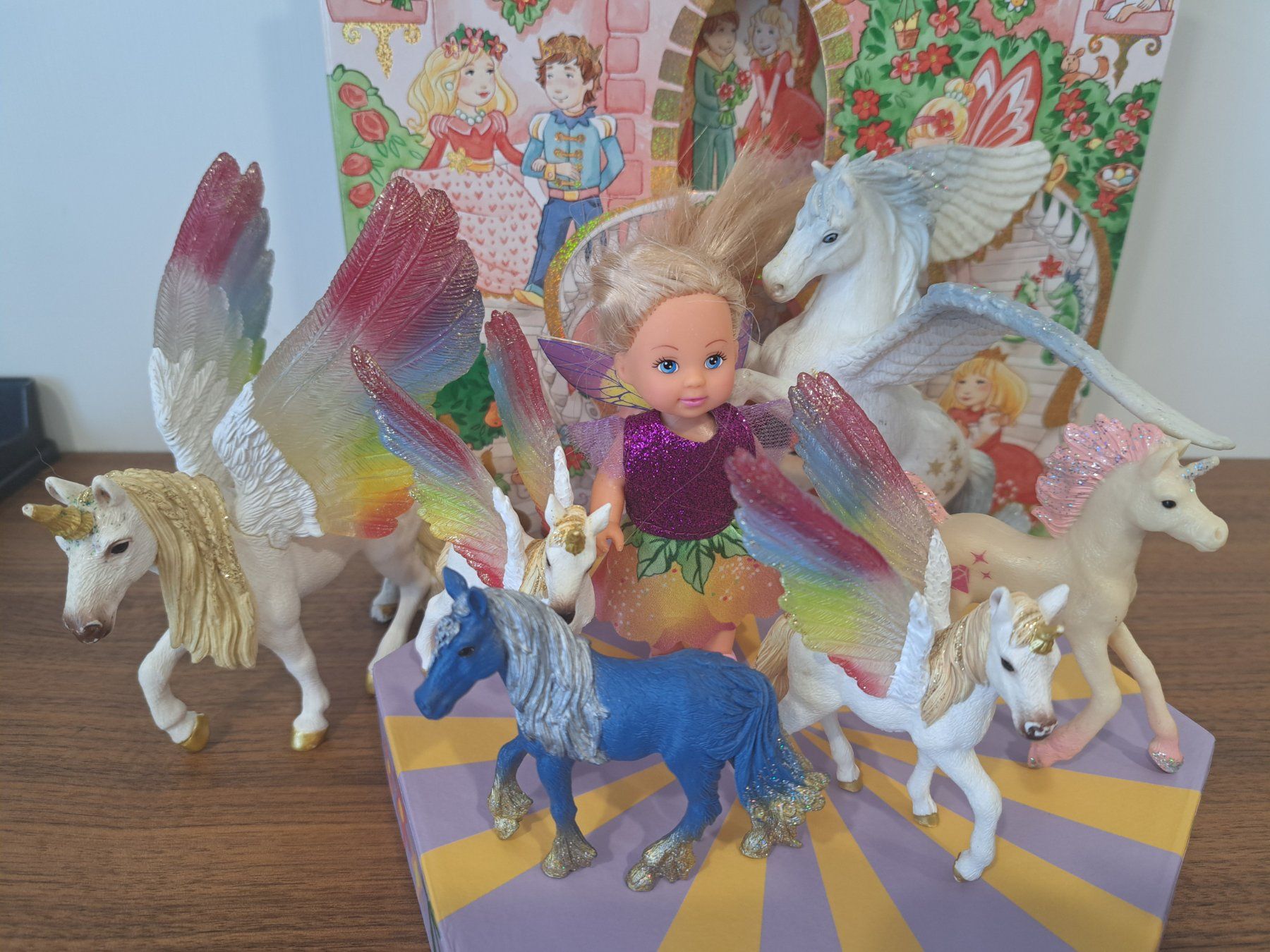 Schleich Giocattoli: Schleich Glitzerpferde mit Buch und Feenkind – Usato da bazenheid venduto da salerno007 8