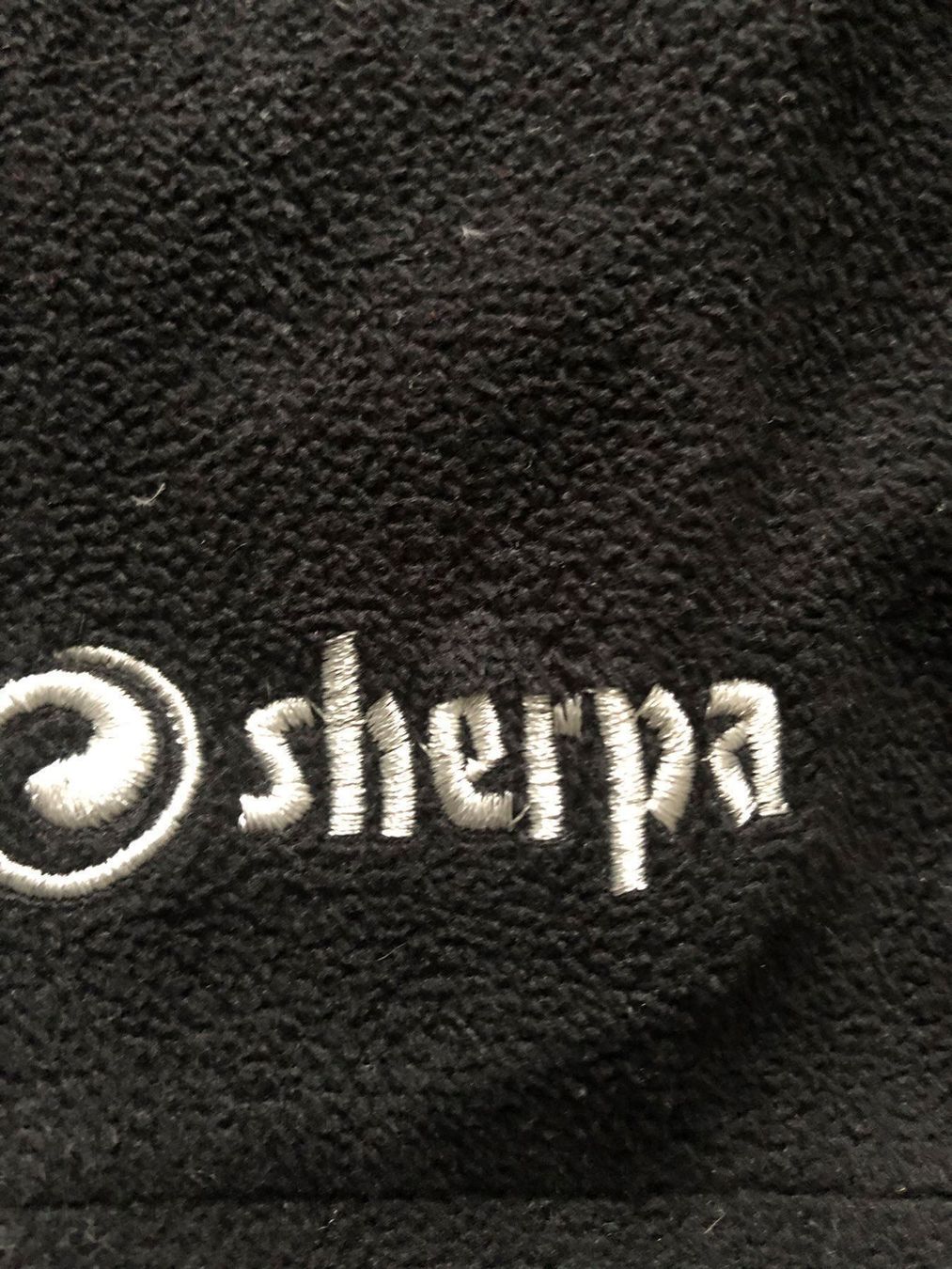 Sherpa Giacche: S H E R P A     Oberteil – Usato da Adliswil venduto da Jessik0 1