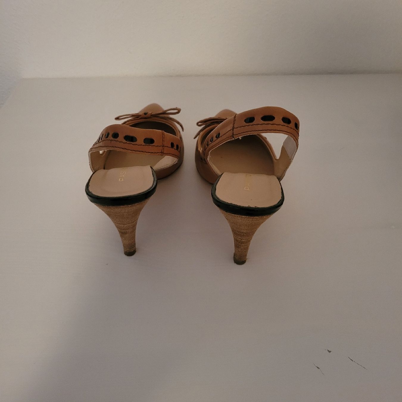Scarpe da donna: Damenschuhe von Pasito – Usato da Schmerikon venduto da 7855 1