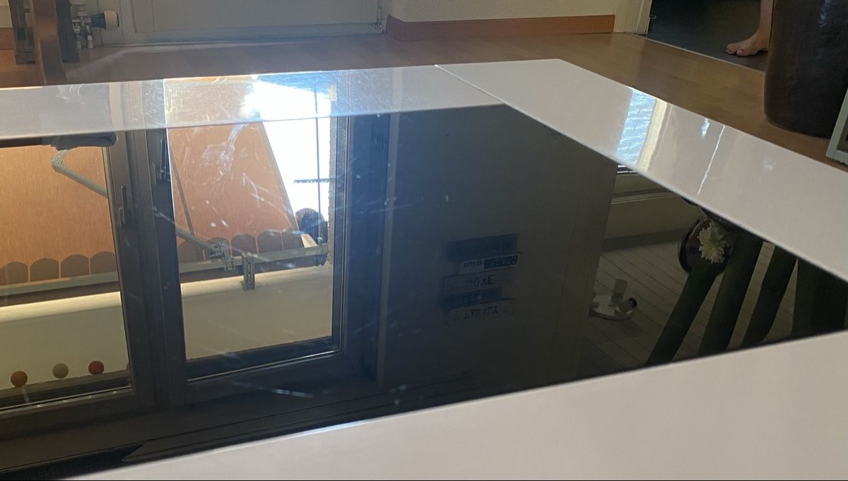 Tavoli: Salontisch weiss mit Glasplatte – Usato da Seuzach venduto da Kinnie01 3