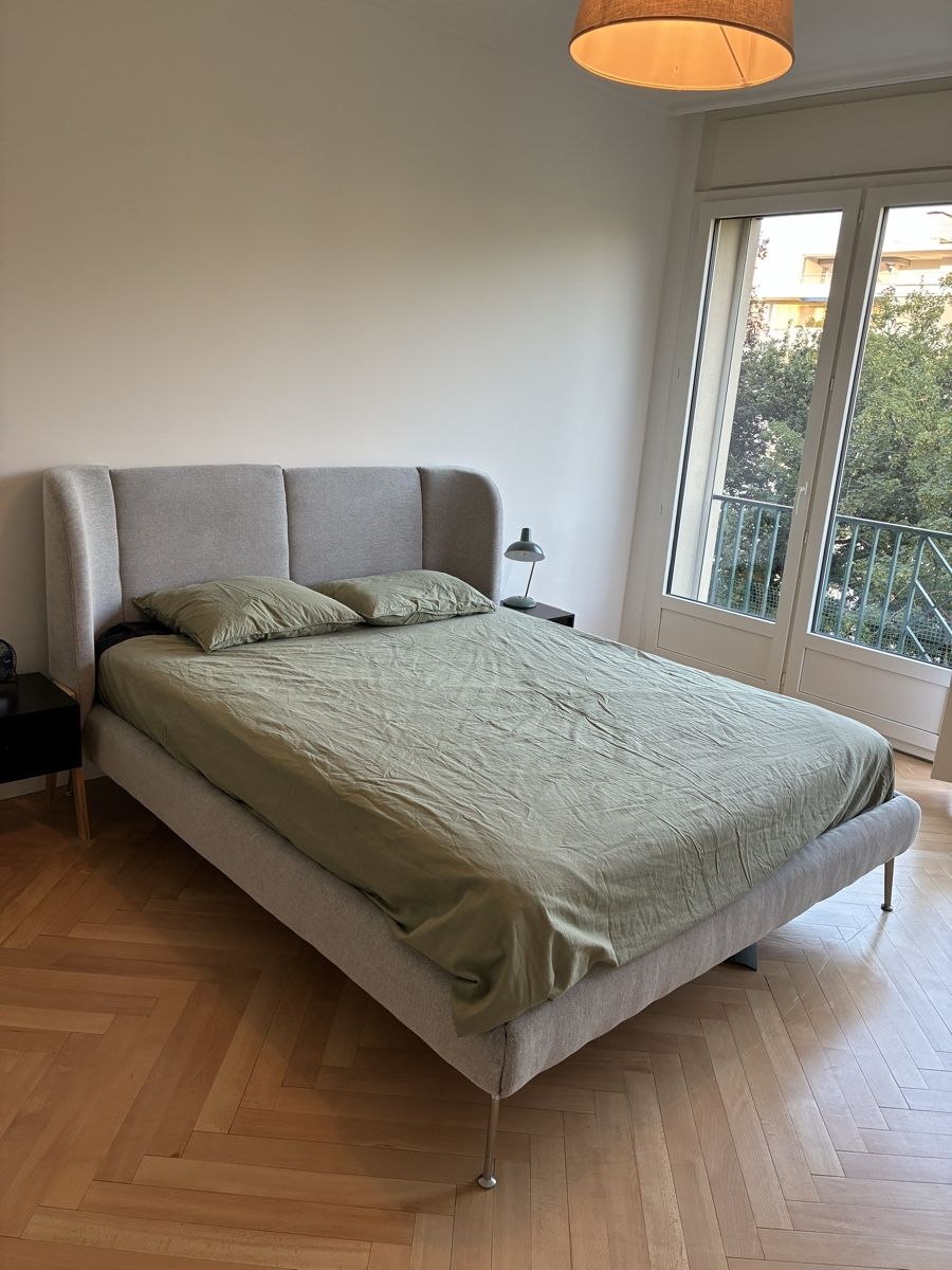 Letti: Lit + Sommier + Matelas – Nuovo (secondo la descrizione) da Genève venduto da ebo_m287