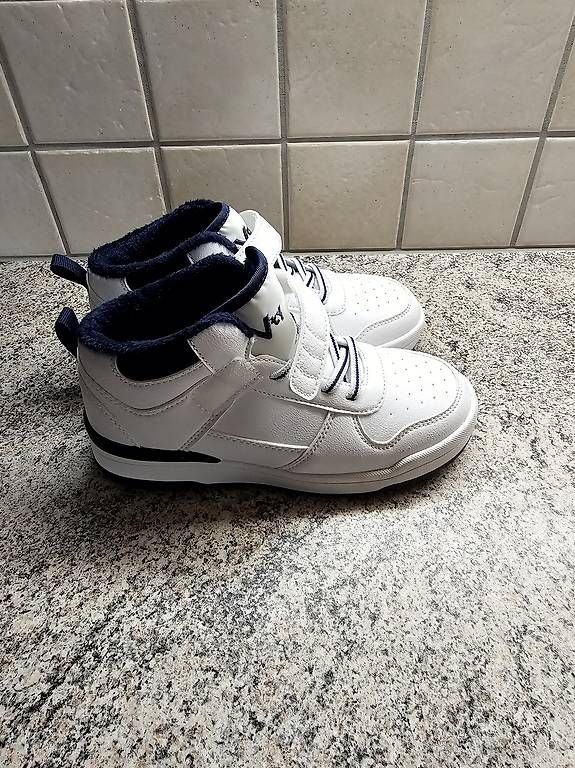 Schuhe für Jungen: Kinderschuhe – Gebraucht aus Villnachern von ssp_m6rk