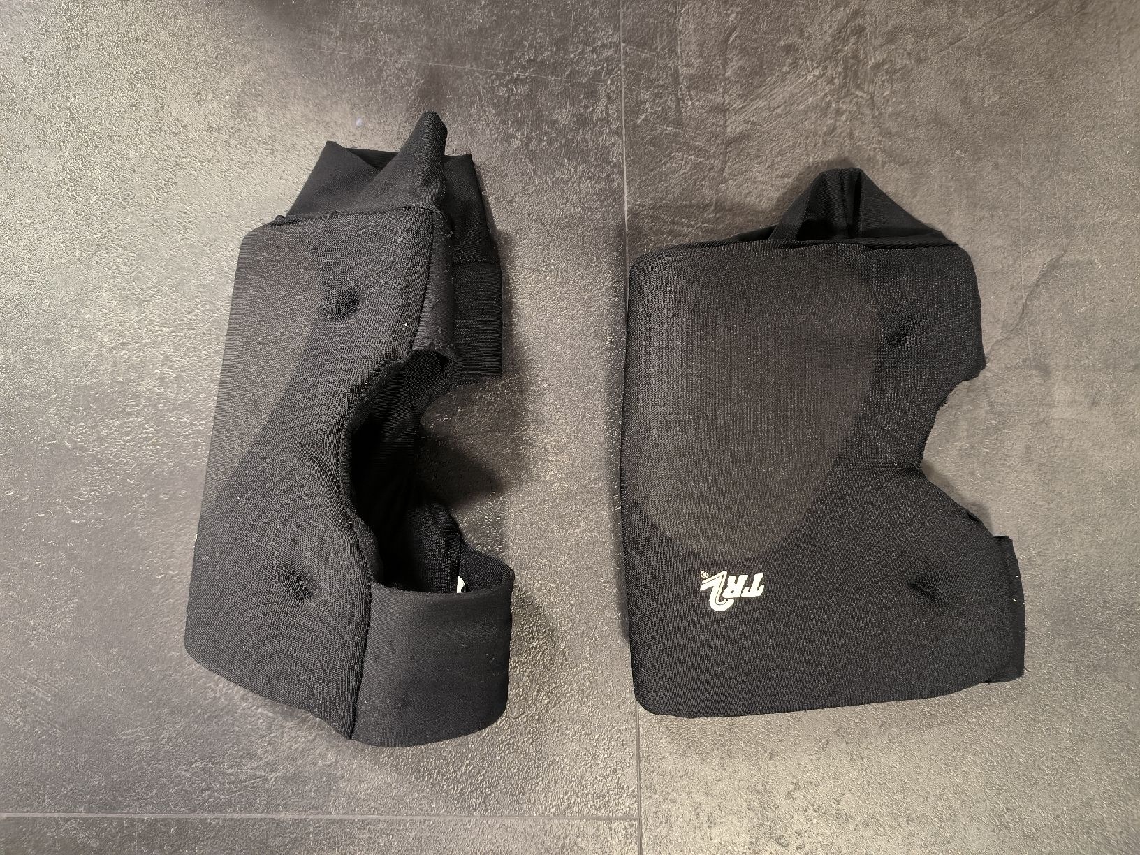 Schutz & Schoner: Unihockey Ellbogenschoner – Gebraucht aus Othmarsingen von Othm13 2