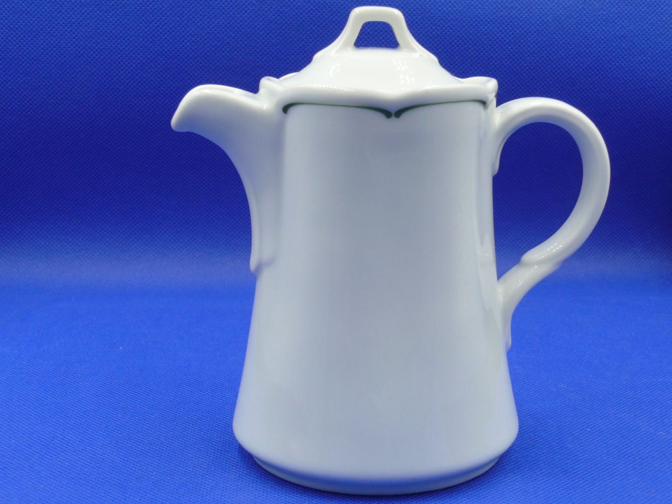 Teiere: Kaffeekanne Höhe 11.4 cm – Nuovo (secondo la descrizione) da Schwarzenburg venduto da Unterwahlern