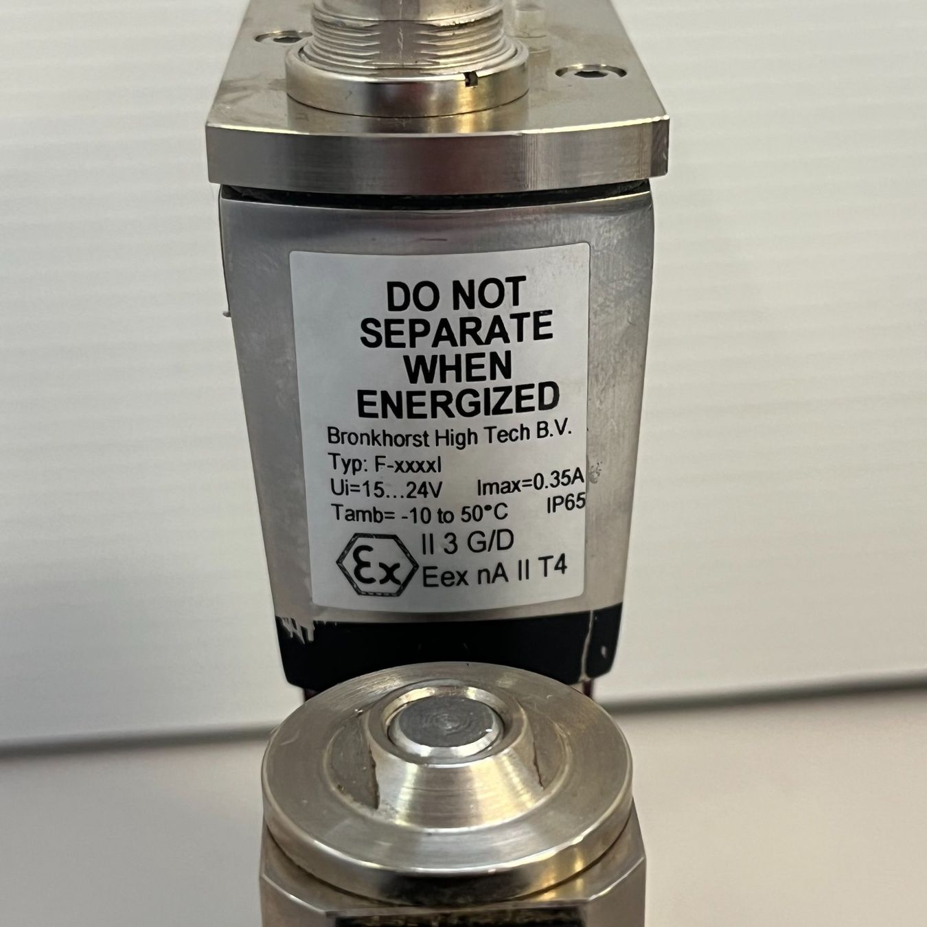 Accessori da laboratorio: Bronkhorst Mass Flow Controller F201 CI-AGB-00-V – Usato da Niederdorf venduto da LeptonAG_Labor 2