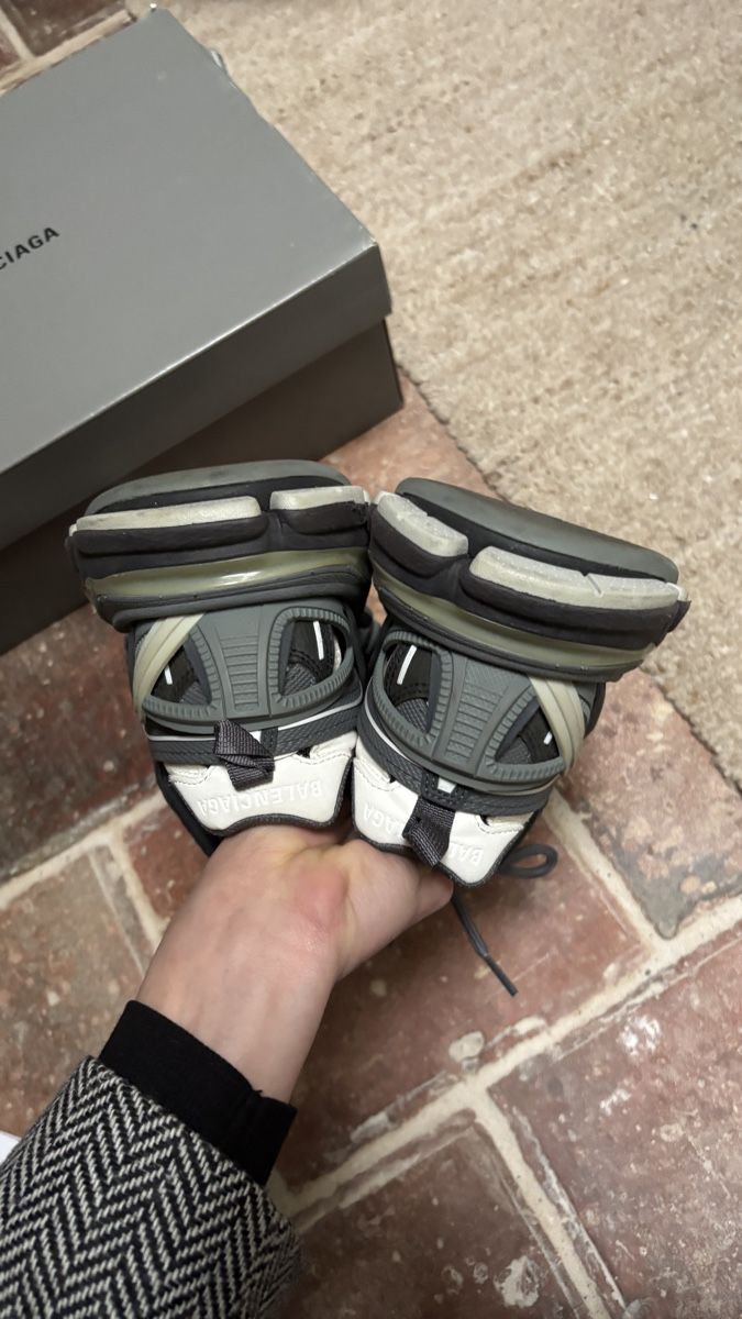 Balenciaga Scarpe da uomo: Balenciaga Track 2 Sneakers grau, mit Box – Usato da Bern venduto da kue_db29 3