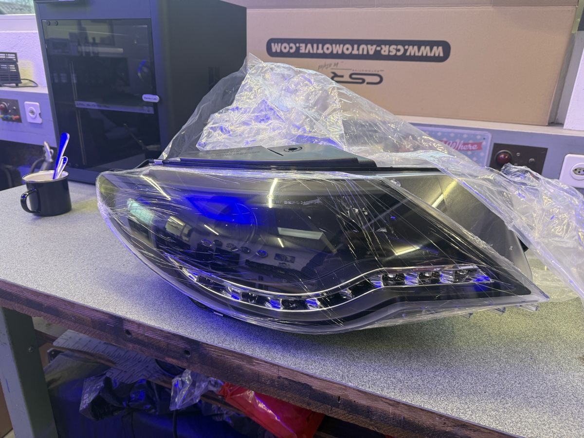VW Scheinwerfer: VW PASSAT CC - LED DAYLINE SCHEINWERFER – Neu und originalverpackt aus Amriswil von FitmentCompany 1