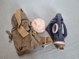Vintage UdSSR Gasmaske mit Filter und Tasche, ungebraucht