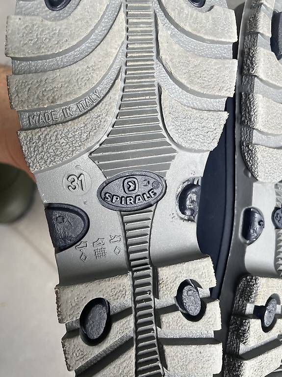 Scarpe per ragazzi: Bottes de pluie pour enfants  – Usato da Neuchâtel venduto da onurdayioglu 2