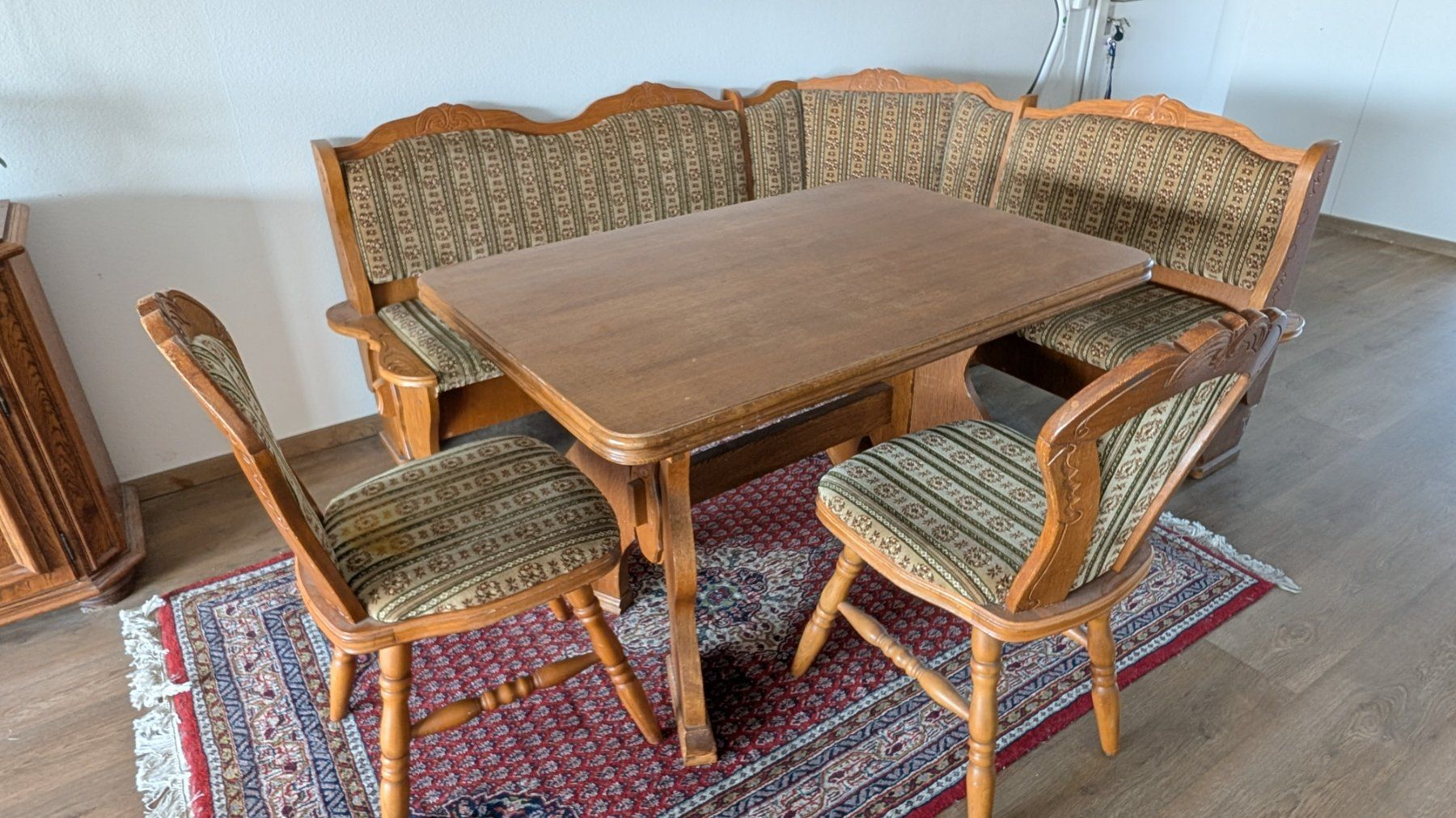 Set de table et chaises: Gemütliche Essecke sucht Anschluss – D'occasion à Menziken par jbr_85ct 1