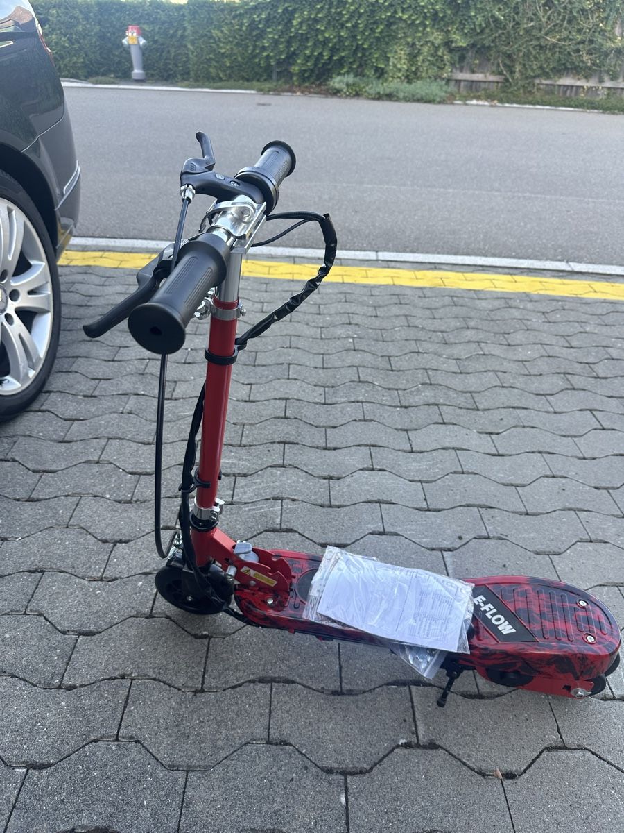 Scooters: Kinder E-Scooter E-Flow – D'occasion à Wetzikon ZH par myk_m5zy 3