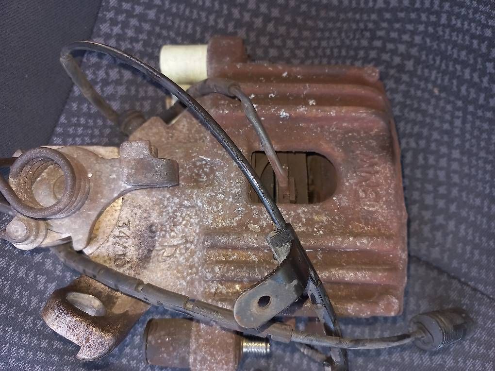 Tutti pezzi di ricambio auto: Bremssatel , Bremskaliper mini cooper, bmw hinten links  – Usato da Egolzwil venduto da nag_g6sx