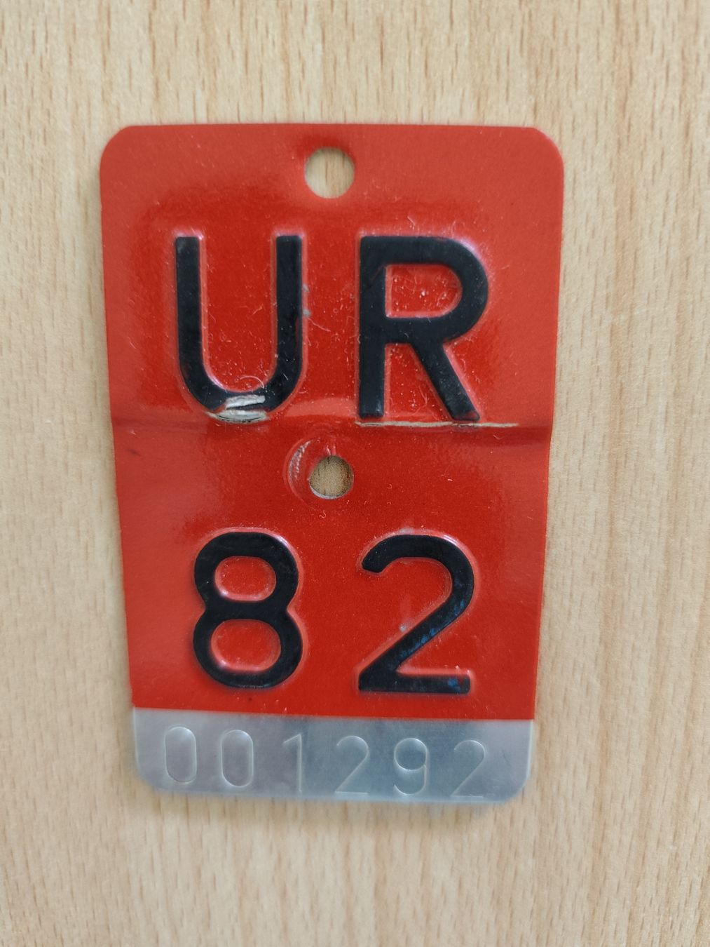 Insegne: Velonummern  UR 82   UR 83   UR 84 – Usato da Wallisellen venduto da Maestro01 2