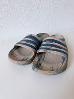 Adidas (Adiletten) gemustert mehrfarbig Gr. 47