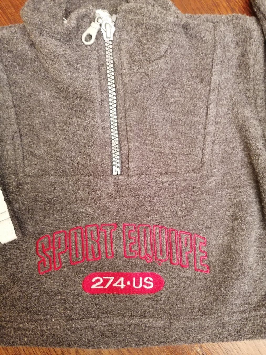 Maglioni & Felpe: Pulli 68 – Usato da Solothurn venduto da Shanty.20 1