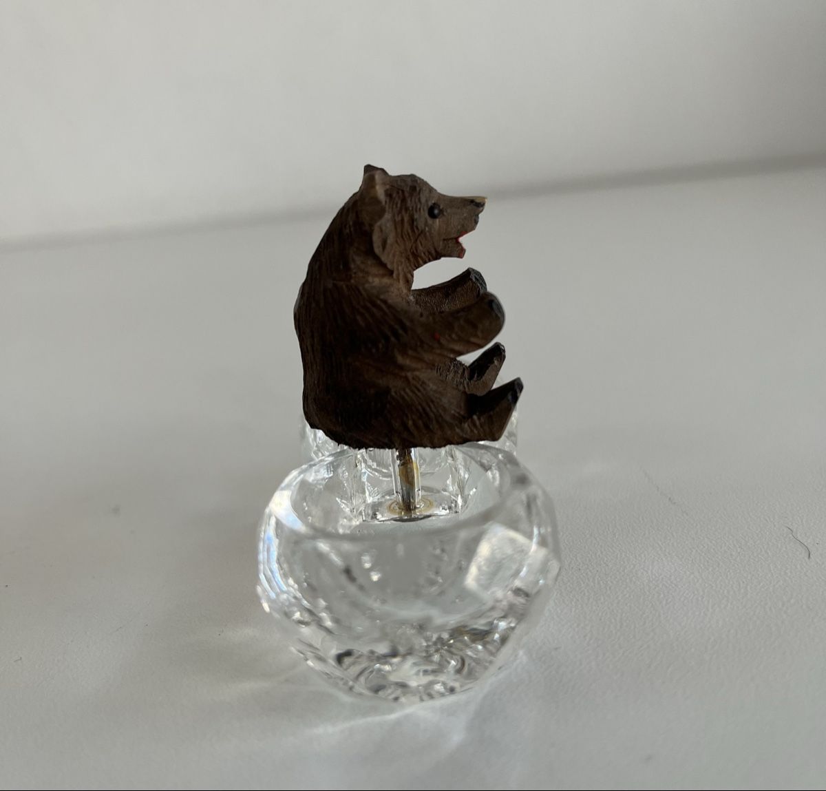 Statuette: Salz und Pfeffer Glastöpfchen mit Holzbär – Usato da Wetzikon ZH venduto da seli03 5