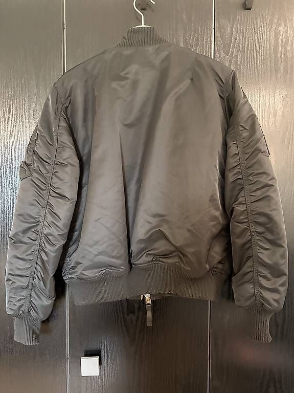 Jacken: Alpha Industries Jacke MA1 / Grösse L – Neu und originalverpackt aus Stäfa von nic_k5nw 2