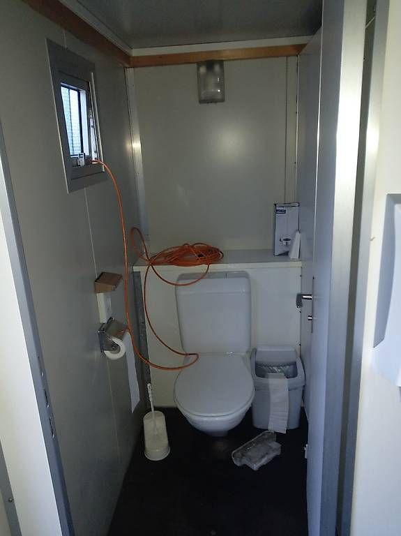 Contenitori edile: Container wc 4 gabinetti 500x200 cm – Usato da Cevio venduto da lulina 2