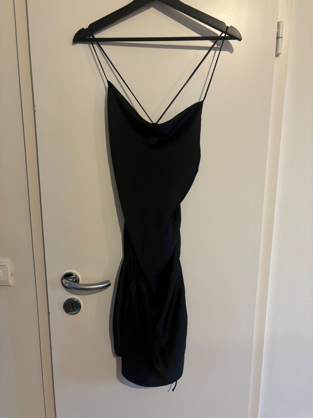 Zara Vestiti: Zara black Silk effect dress 38 – Nuovo (secondo la descrizione) da Genève venduto da Bella_909