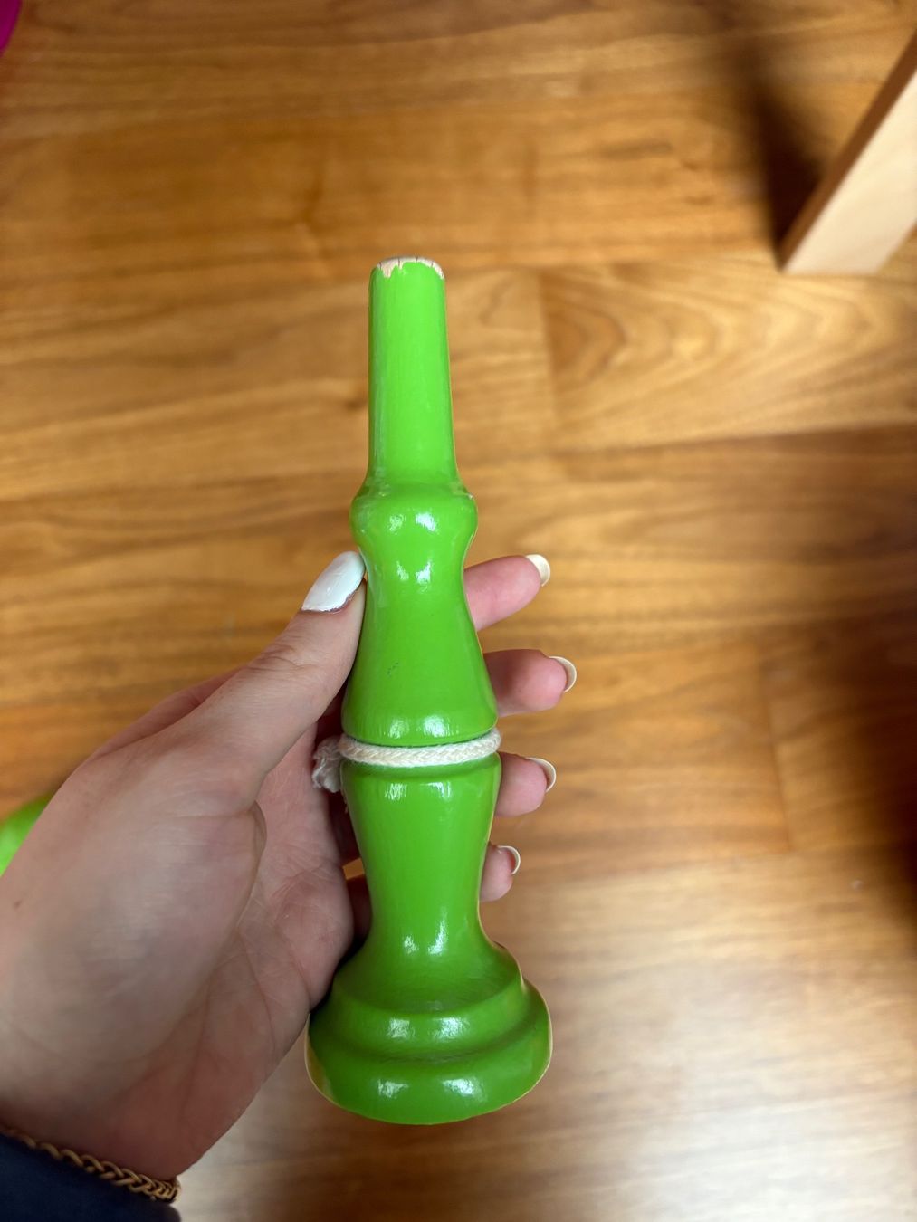 Jouets: Bilboquet Vert en bois – D'occasion à Lausanne par reb_vpy7 1