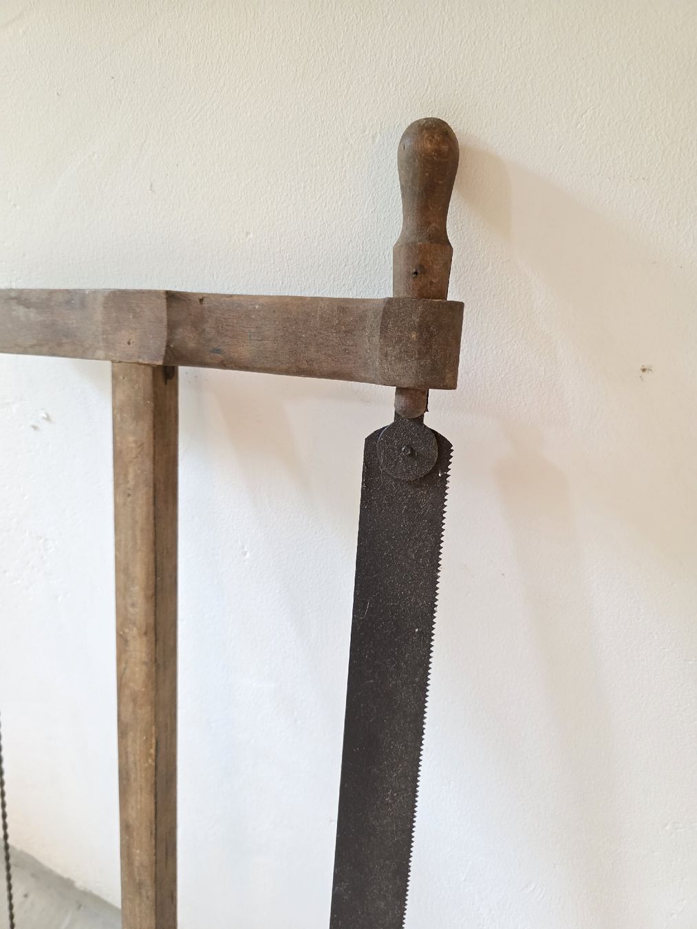 Seghe: Antike Handsäge / Spannsäge – Usato da Uster venduto da Cruleye 4