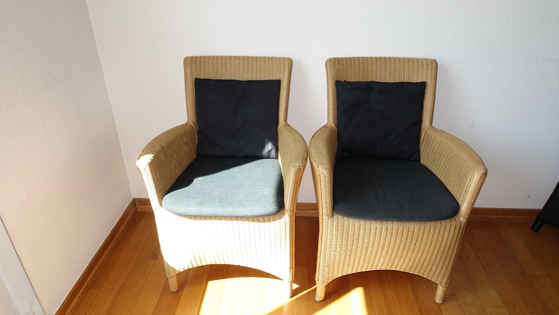 Sessel: Cane-Line Hampsted Sessel 2er-Set, hell Natural – Gebraucht aus Basel von loveit