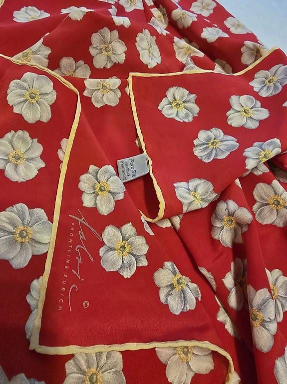 Fabric Frontline Foulard & Sciarpe: Pure Silk Fabric Frontline Zurich – Usato da Zürich venduto da bil_s7tp 1