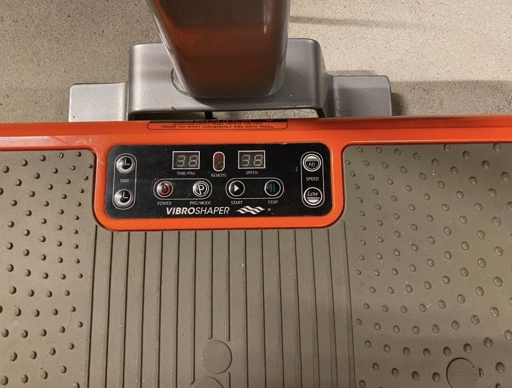Vibroshaper Hometrainer: VIBROSHAPER HEIM TRAININGSGERÄT  – Usato da Dällikon venduto da oez_gcw6 2