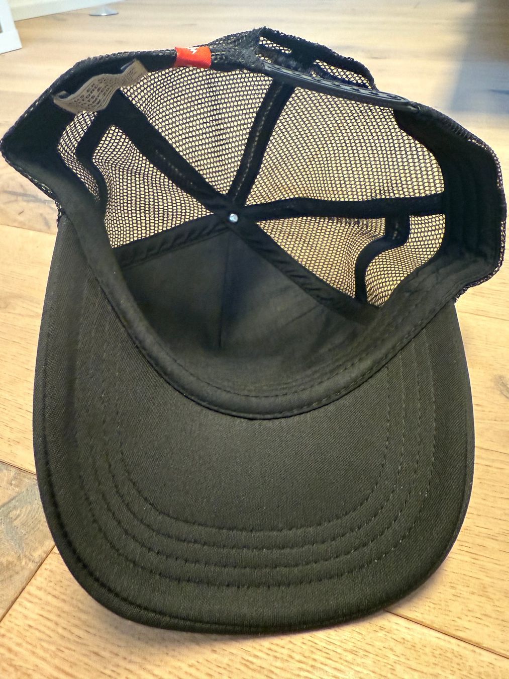 Altro in  Abbigliamento & Accessori: Deus Ex Machina Trucker Cap Schwarz – Nuovo (secondo la descrizione) da Baar venduto da pepote 1