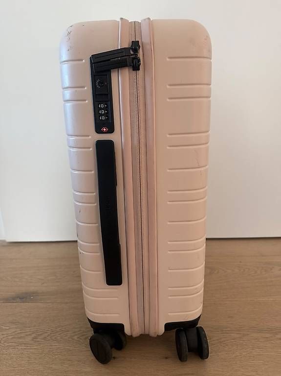 Reisekoffer: Koffer - Horizn Studios Small Hardshell Suitcase Pink  – Gebraucht aus Zürich von lau_pz7b 4