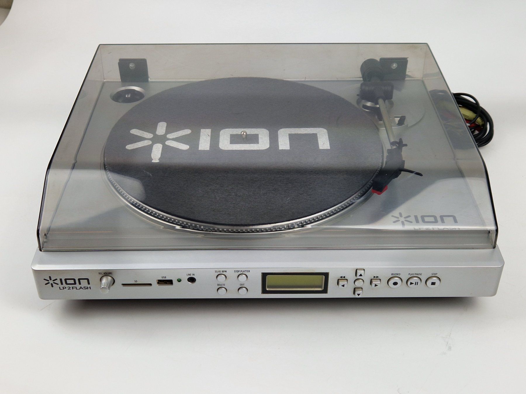 Tourne-disques: Ion LP 2 Flash Plattenspieler – D'occasion à Muhen par Restwert_Muhen 1