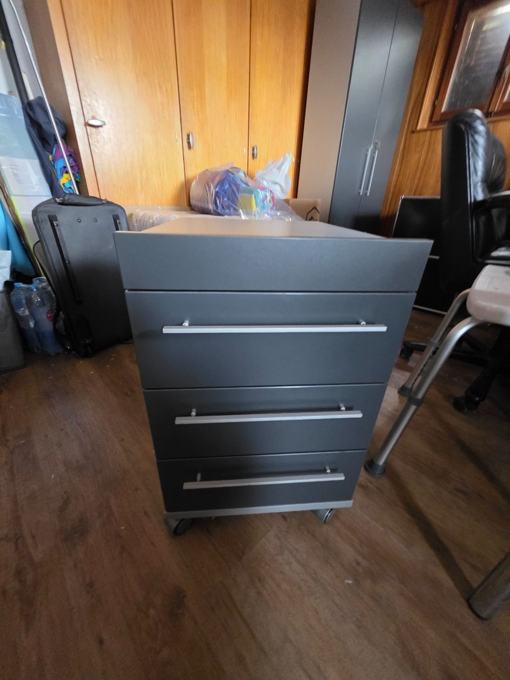 Korpus: Caisson de bureau (01) – Neu (gemäss Beschreibung) aus Basse-Nendaz von Valbroarch
