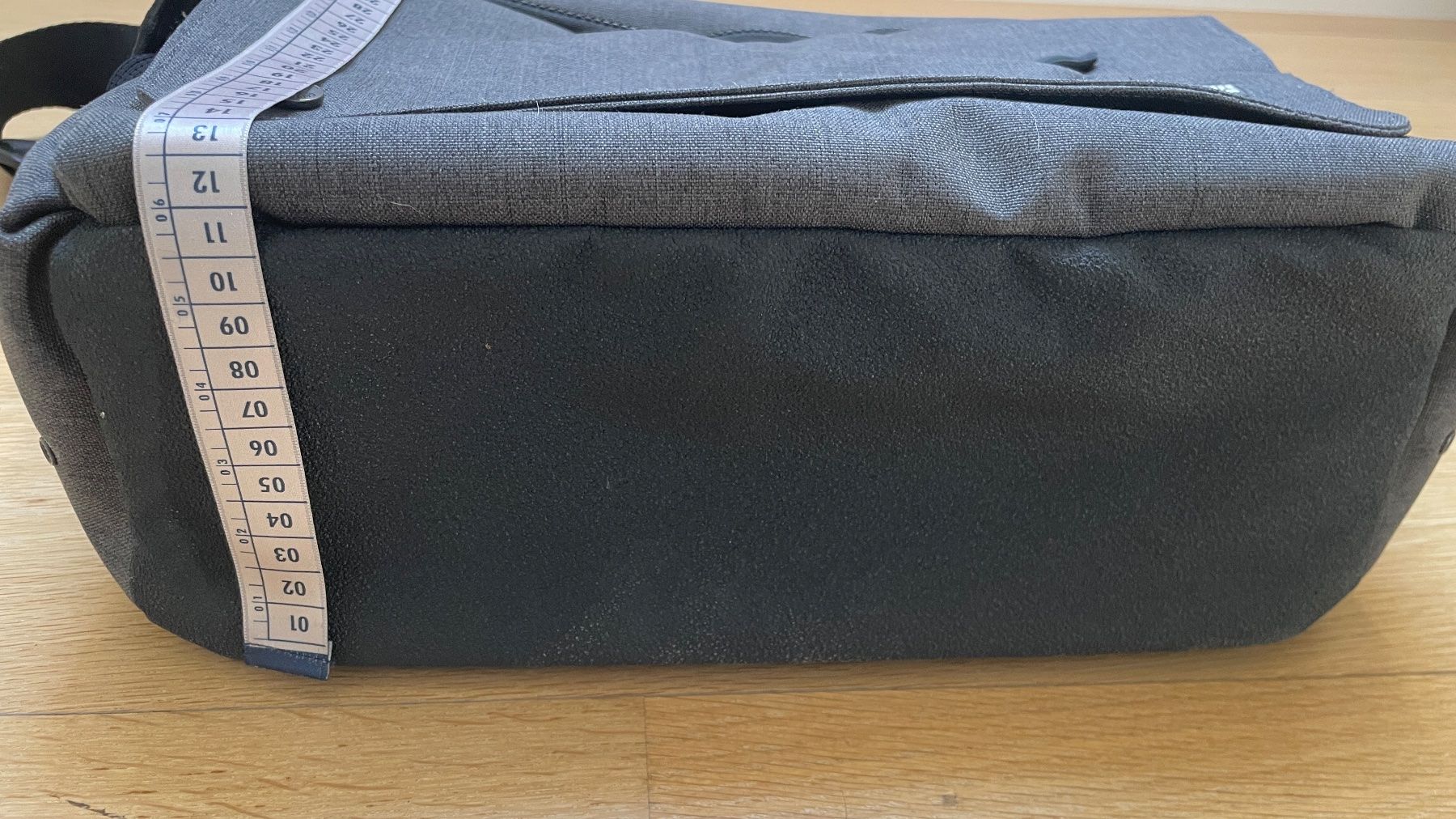 Borse: Sac Case Logic pour gris pour ordinateur, comme neuf, gris – Usato da Jussy venduto da Retrove 2