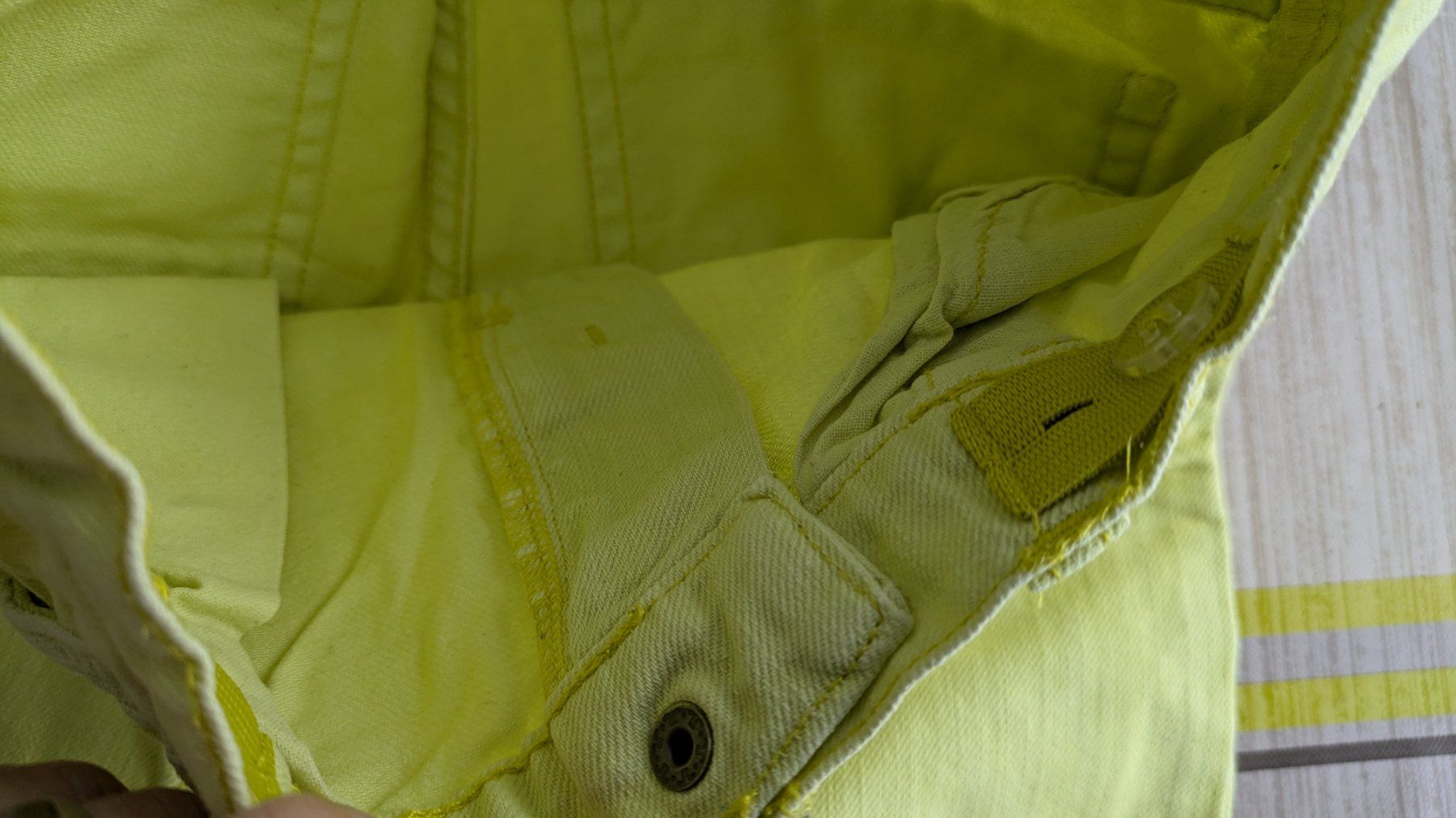 Hosen: Coole gelbe Hose - 110/116 – Gebraucht aus Staufen von Fleby84 2