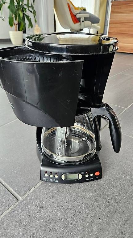 Macchine per caffè & Macchine per espresso: Programmierbare Kaffeemaschine mit Digitalanzeige 1400 W – Usato da Niederbipp venduto da Broker_Online 3