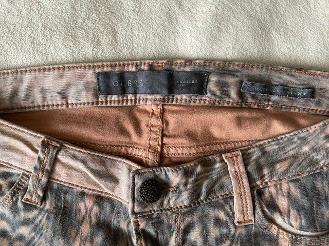 Guess Pantalons: Hose Guess Grösse 29 – D'occasion à Luzern par andyke 4