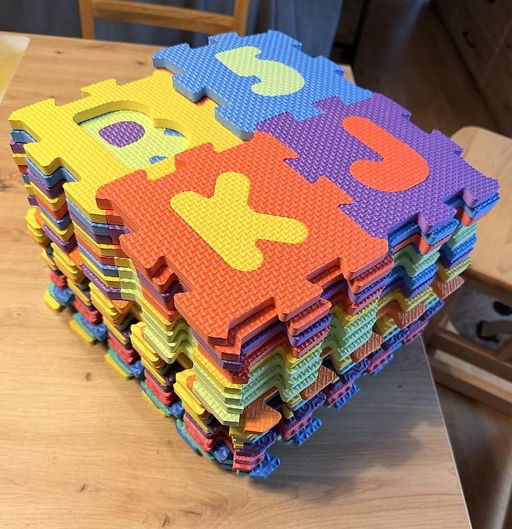 Tappeto da gioco: Puzzlematte mit kleinen und grossen Teilen – Usato da Stettfurt venduto da Annili87