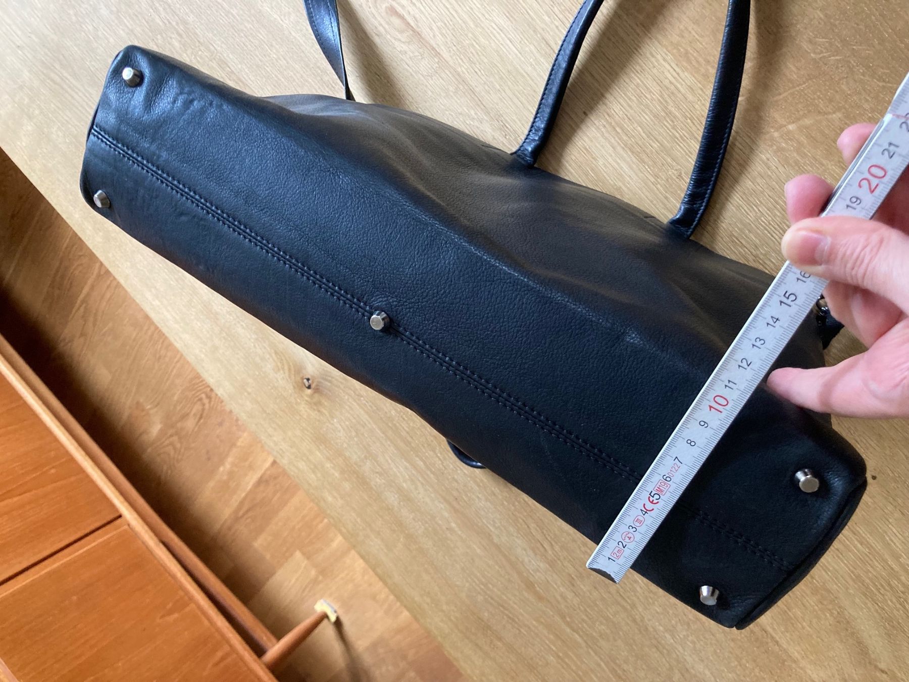 Kleinbasel Taschen für Damen: Handtasche / Businesstasche Kleinbasel, schwarz – Gebraucht aus Luzern von Rsubita 6