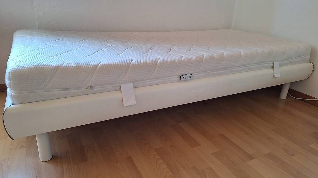 Letti: Bett 90x200cm – Usato da Ilanz venduto da sari_casa