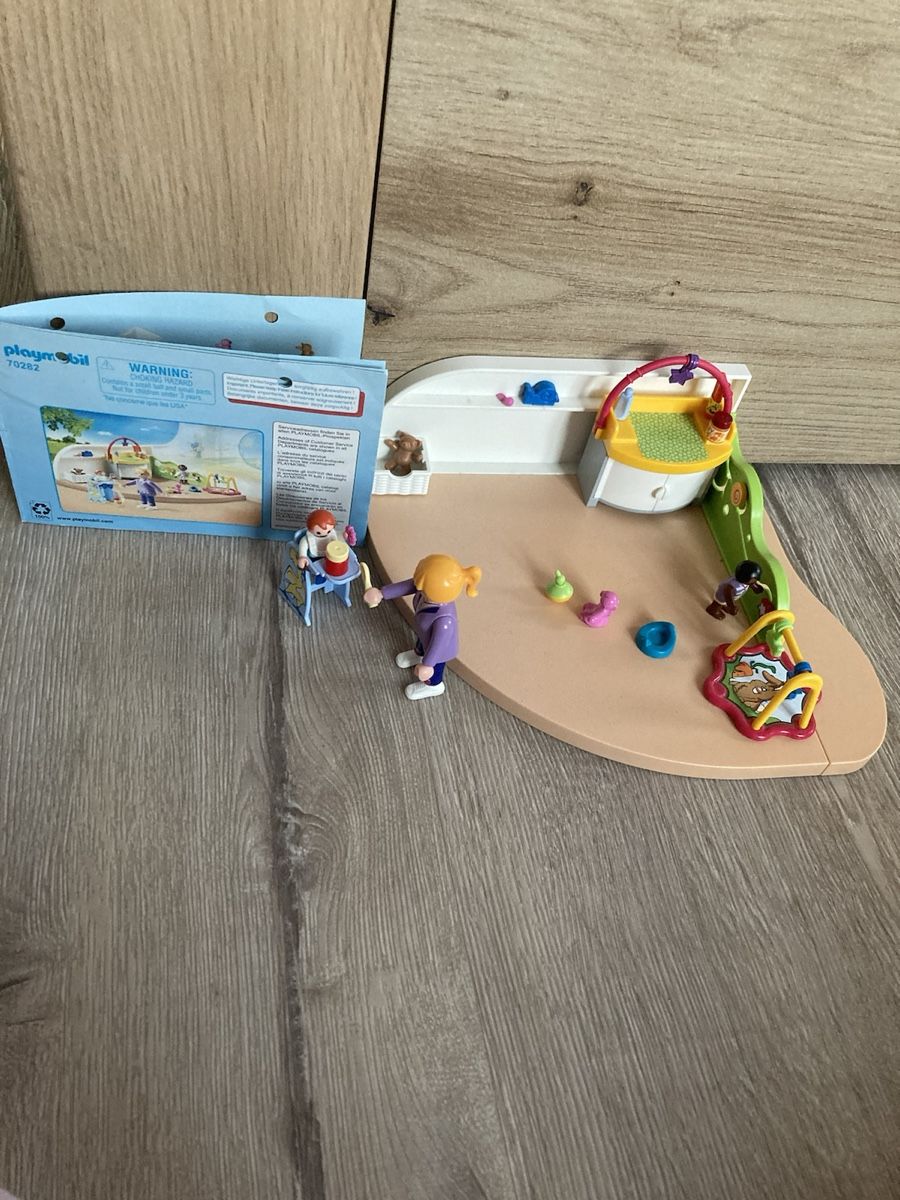 Playmobil Giocattoli: Playmobil Set: Babyzimmer – Usato da Tenniken venduto da Bombadil8