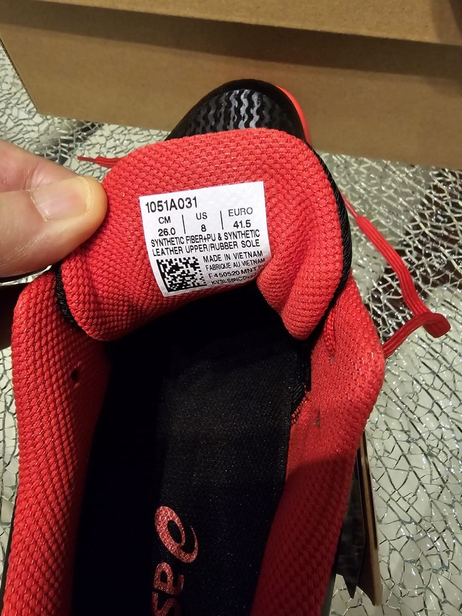 Asics Scarpe da uomo: Asics Gr. 41.5 – Nuovo (secondo la descrizione) da Luzern venduto da Edii025 8
