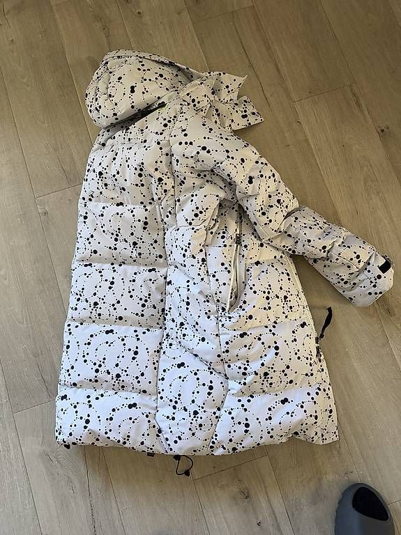 Giacche: NikeLab ACG Down-Fill Parka White/Black Volt – Usato da Signau venduto da WhiteyWyss 2